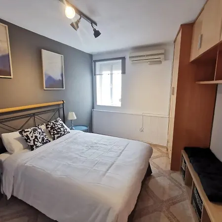 Cdz - Arteaga- Two With Queen Bed Cadiz
